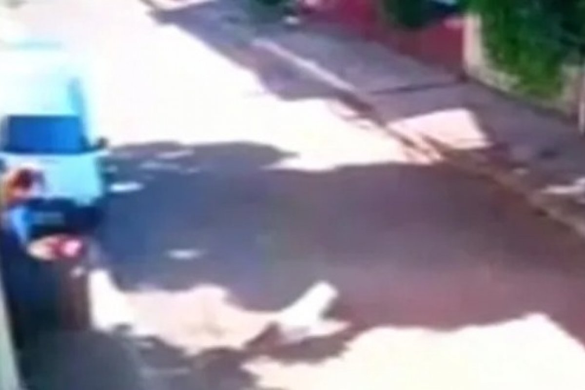 Ataque em escola na Uganda deixa mais de 40 mortos  
