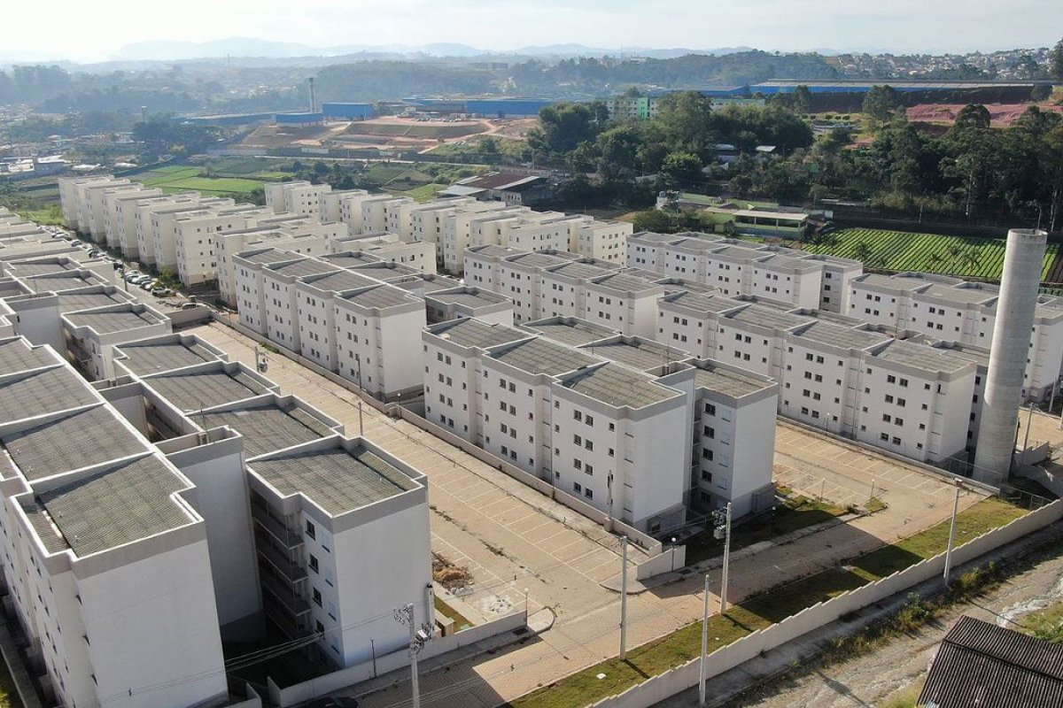 Ministro das Cidades assina portarias para regulamentação do Minha Casa, Minha Vida