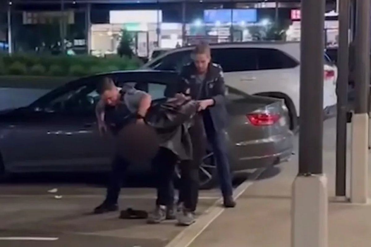 Homem usa machado para ferir pessoas em restaurantes chineses na Nova Zelândia