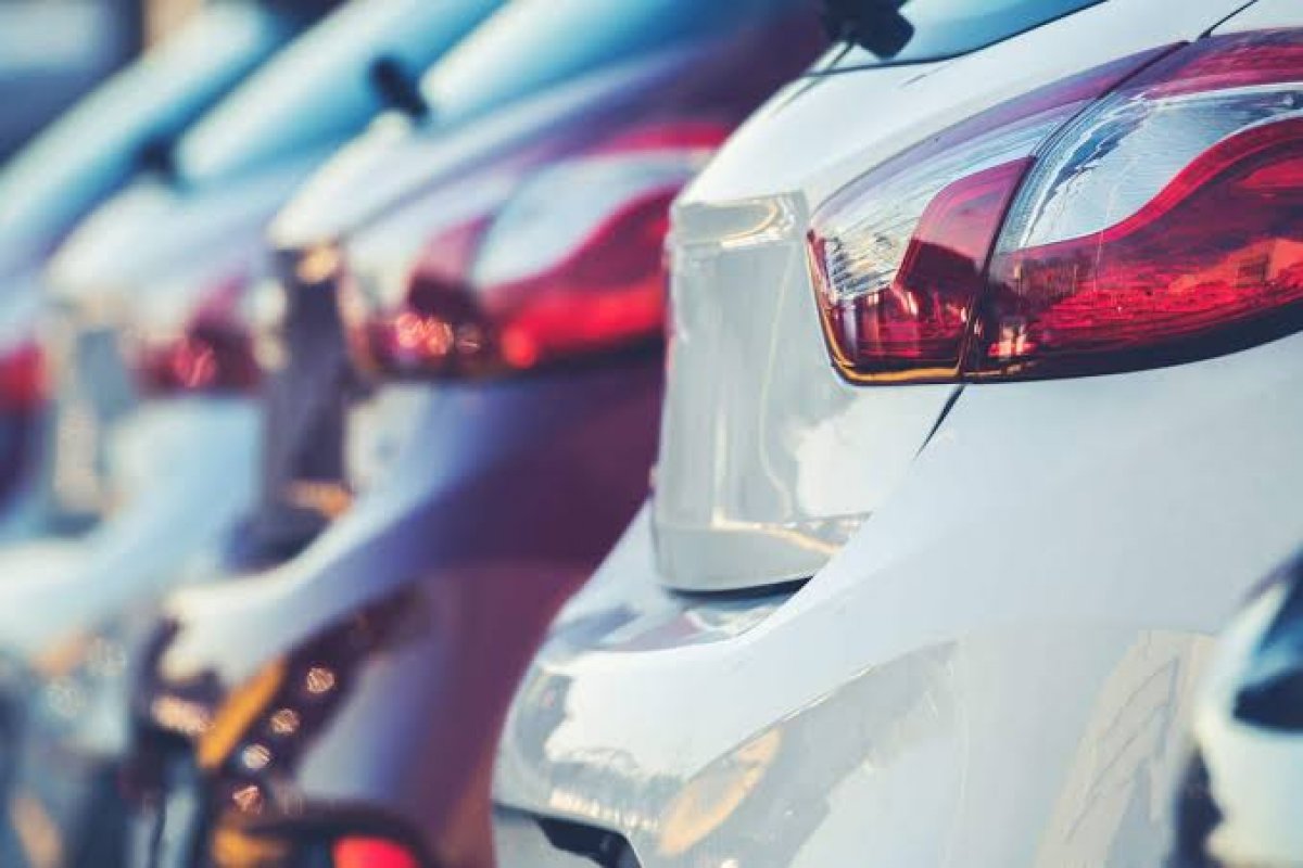 Grandes locadoras de veículos buscam se beneficiar do programa de incentivo à compra de carros