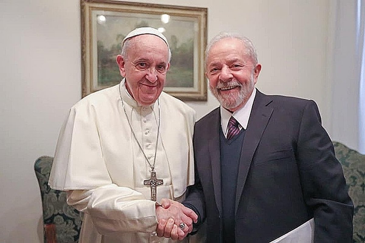 Lula se reúne com Papa Francisco nesta quarta-feira (21)