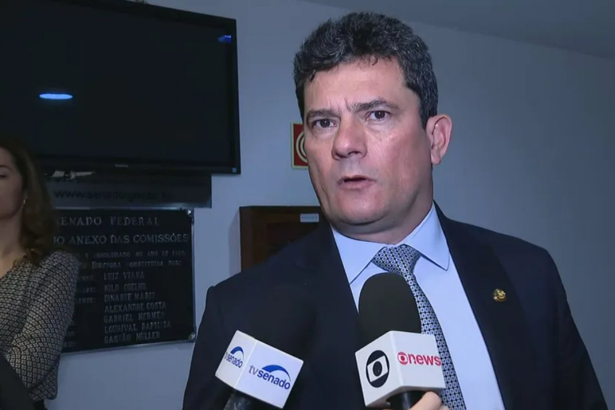 Moro diz que não ficou confortável com as respostas de Zanin durante sabatina no Senado 