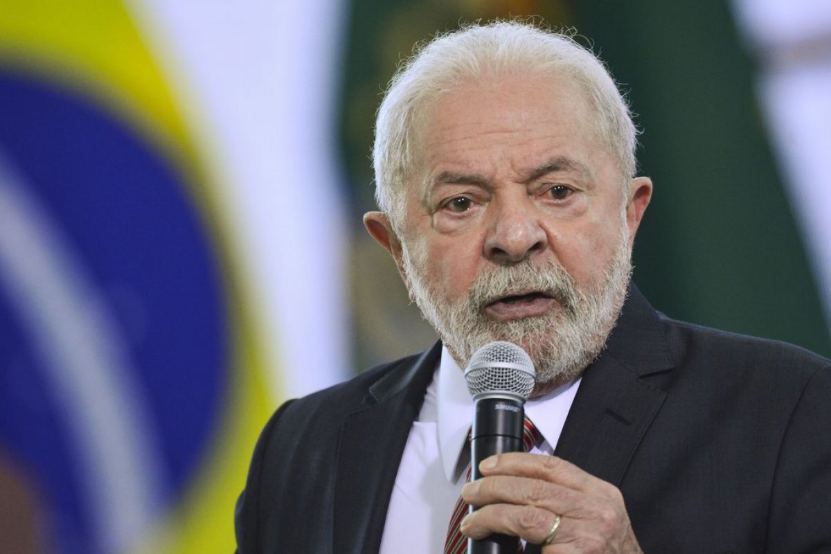 'Eu sou contra a guerra. Eu quero paz', diz Lula sobre conflito entre Rússia e Ucrânia
