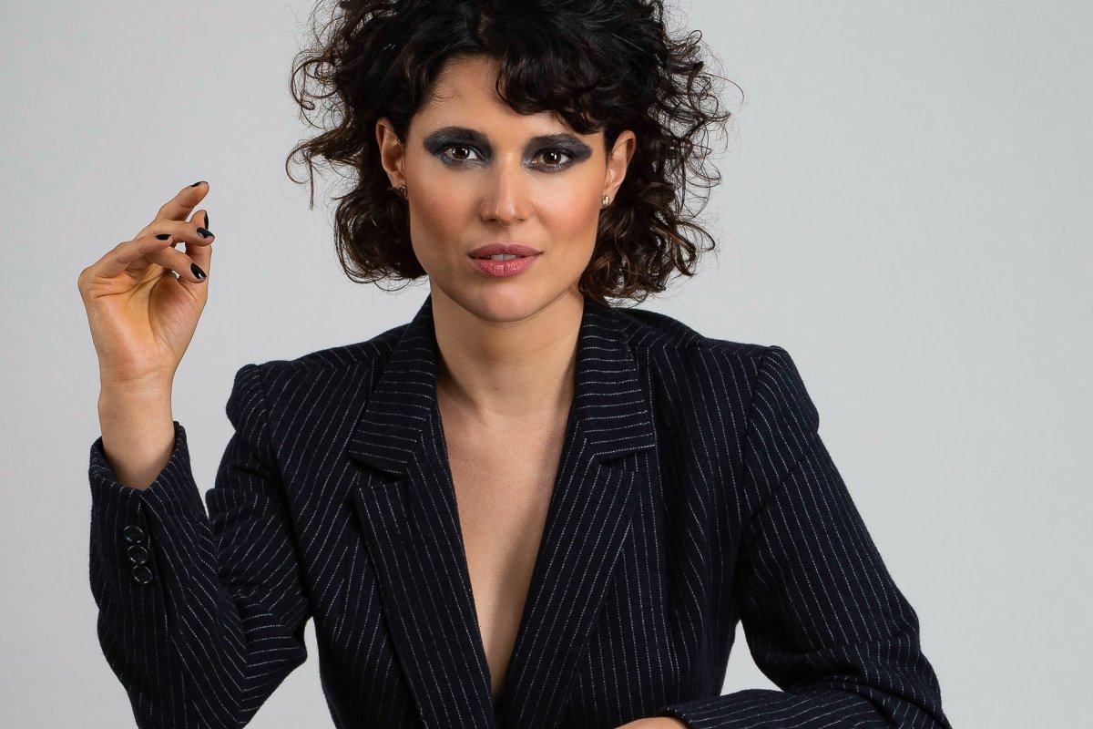 Em entrevista exclusiva, atriz Manuela do Monte fala da carreira e do novo papel na TV