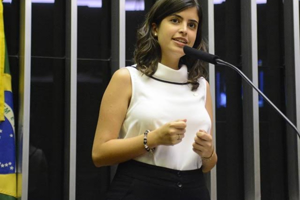 Tabata Amaral afirma que Lula errou em pagar emendas do orçamento secreto
