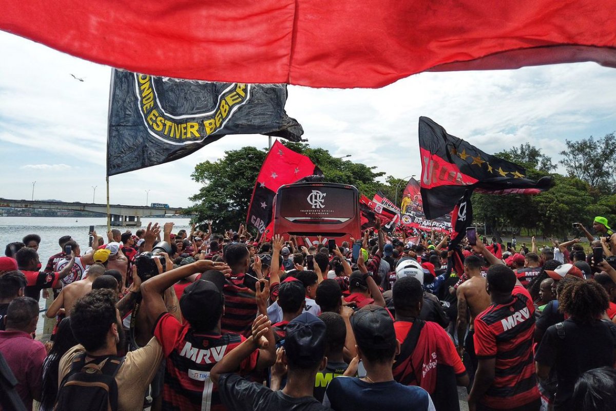 Flamengo deixa o Rio em busca do bicampeonato do Mundial de Clubes