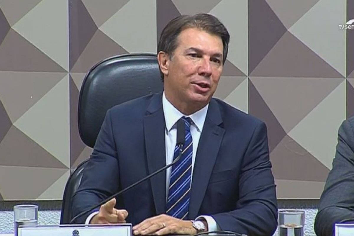 Presidente da CPMI pede providência contra psiquiatra que deu atestado para militar não depor