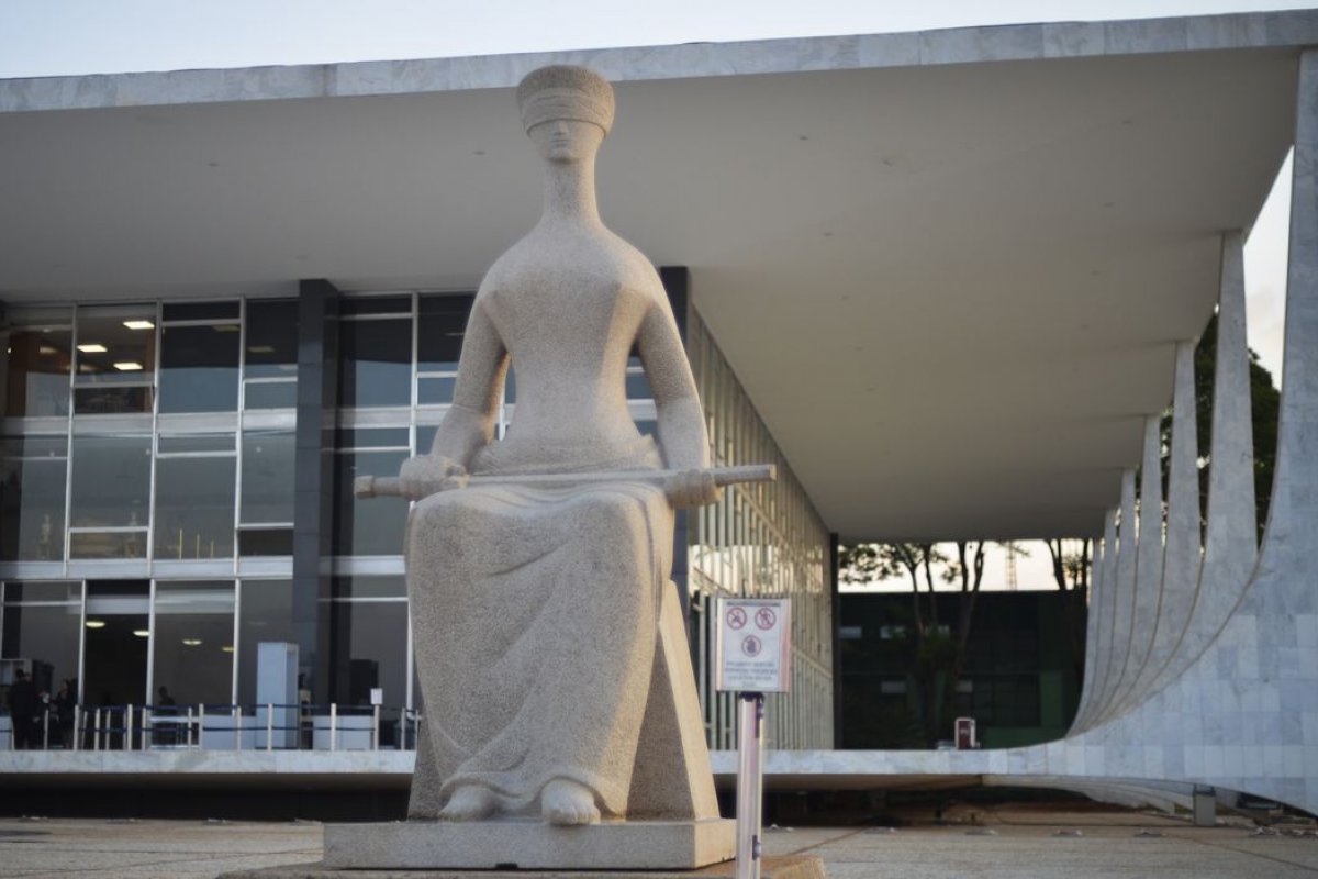 Tribunais superiores fazem sessão de encerramento do semestre nesta sexta-feira (30)