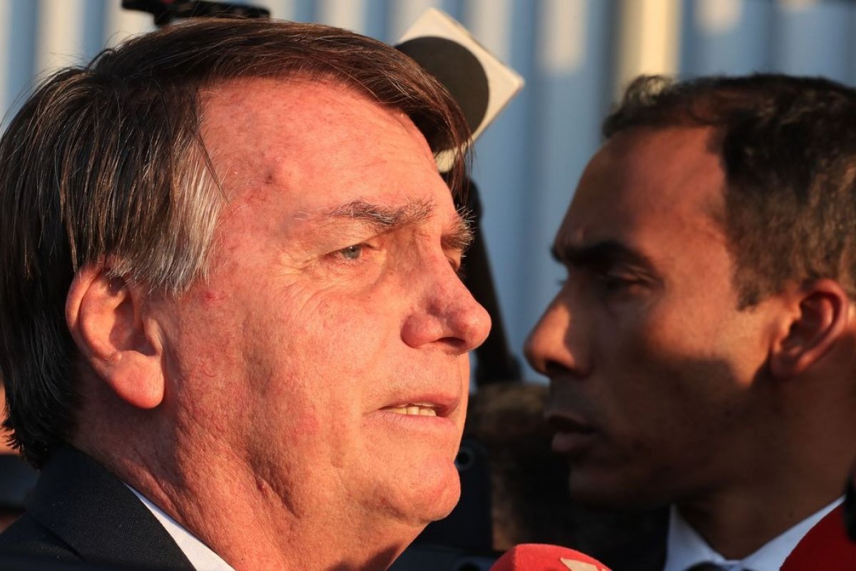 Imprensa internacional repercute inelegibilidade de Bolsonaro