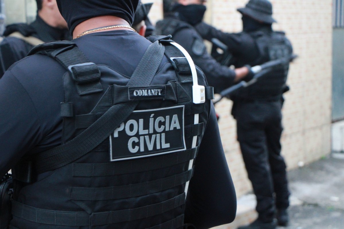 Homem é preso suspeito de violência doméstica e crime sexual contra ex-companheira