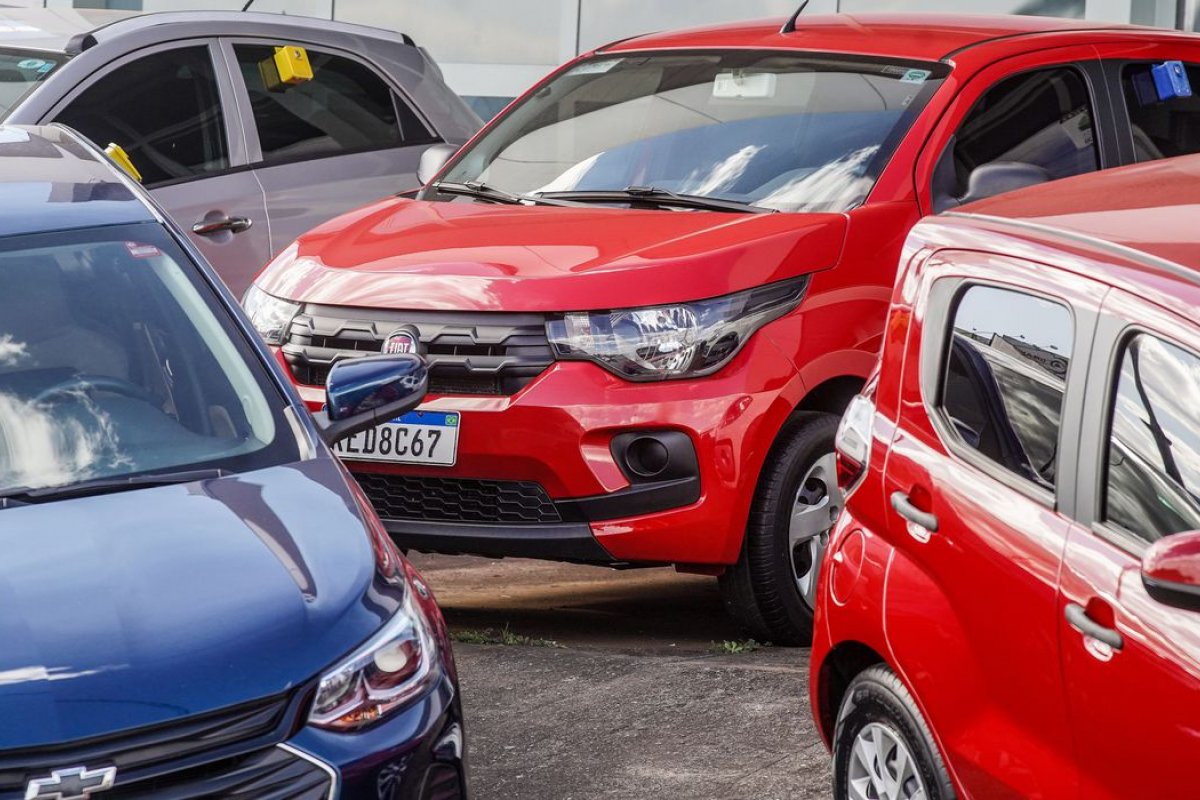 Governo federal amplia recursos para programa de descontos na compra de carros novos