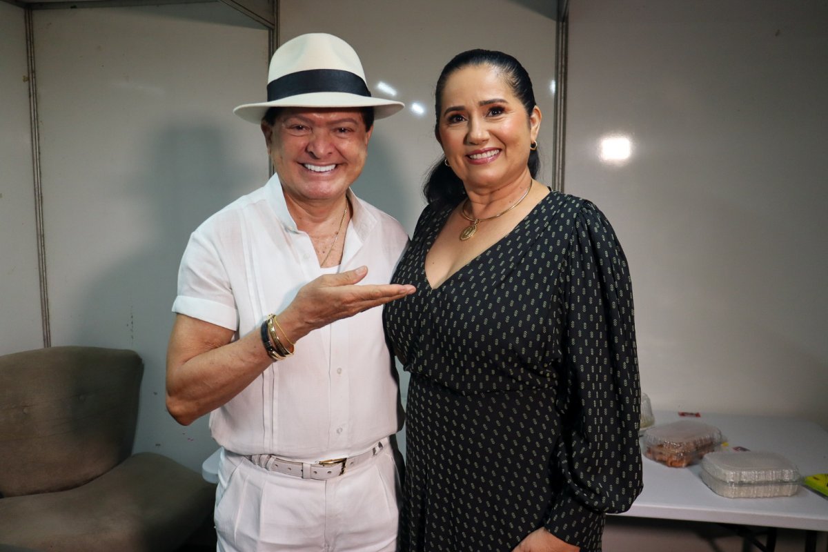 Alcymar Monteiro, Luana Matos e Jonas Esticado embalaram a penúltima noite do “Arraiá do Banza”! 