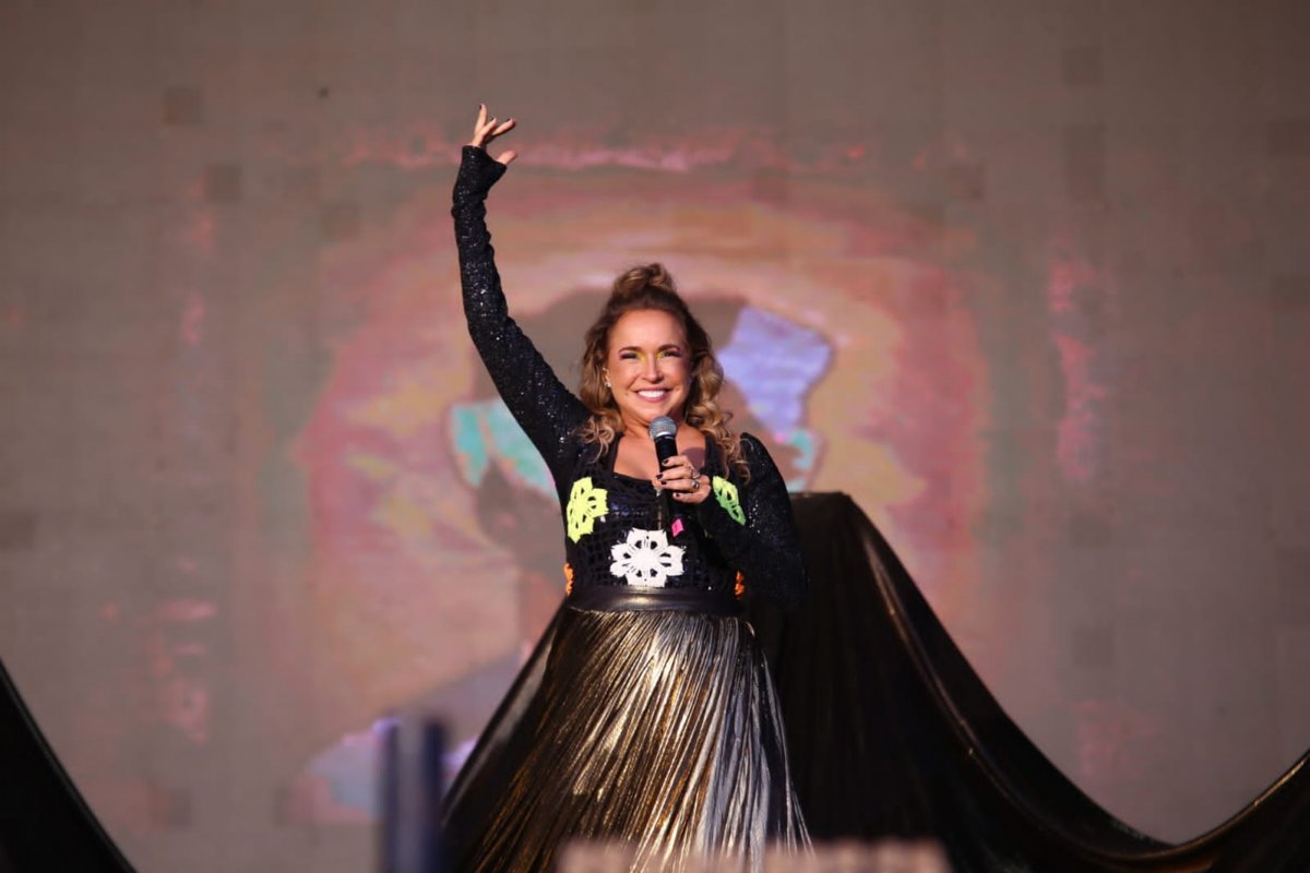Daniela Mercury, Bell Marques e Parangolé brilharam na Festa da Independência neste domingo! 