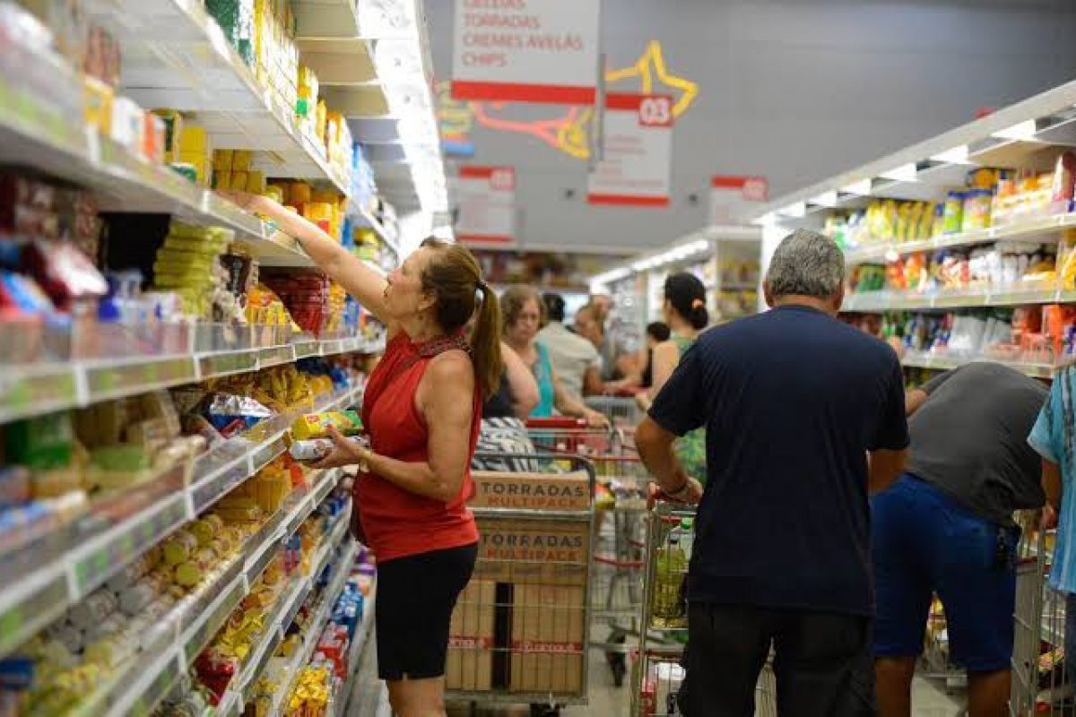 IPC-S tem queda de preços de 0,10% no mês de junho 