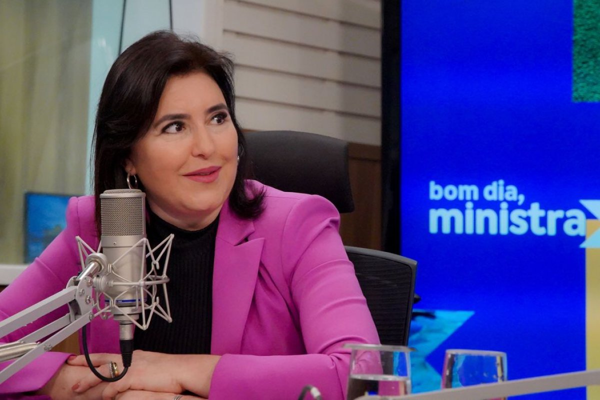 'Agora é lei e vai doer no bolso', diz Simone Tebet sobre igualdade salarial