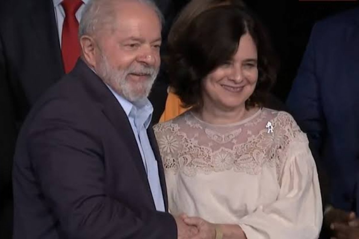 Vídeo: Lula descarta saída de Nísia Trindade: 'Fica até quando eu quiser’