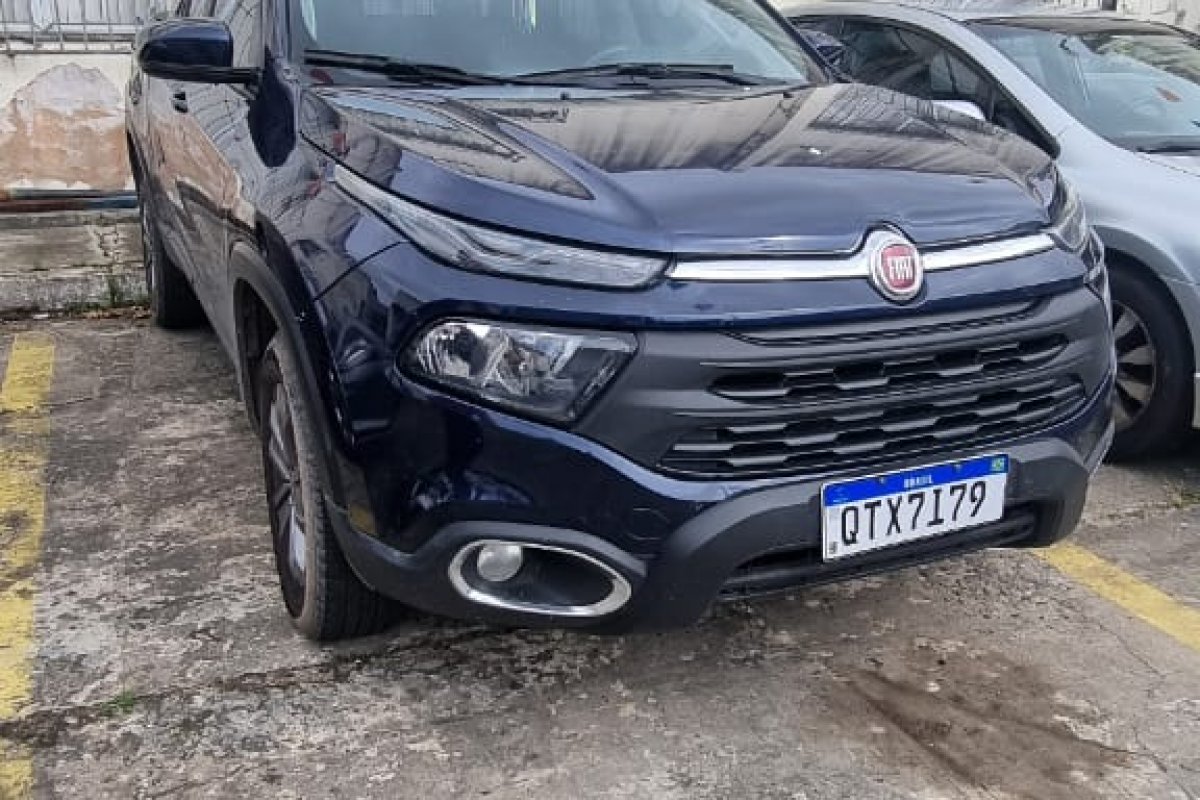 Homem é preso em flagrante com veículo roubado na BR 324