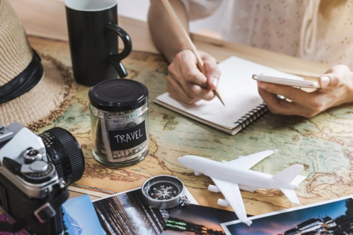 Planejar viagem de férias em família exige conciliação de interesses