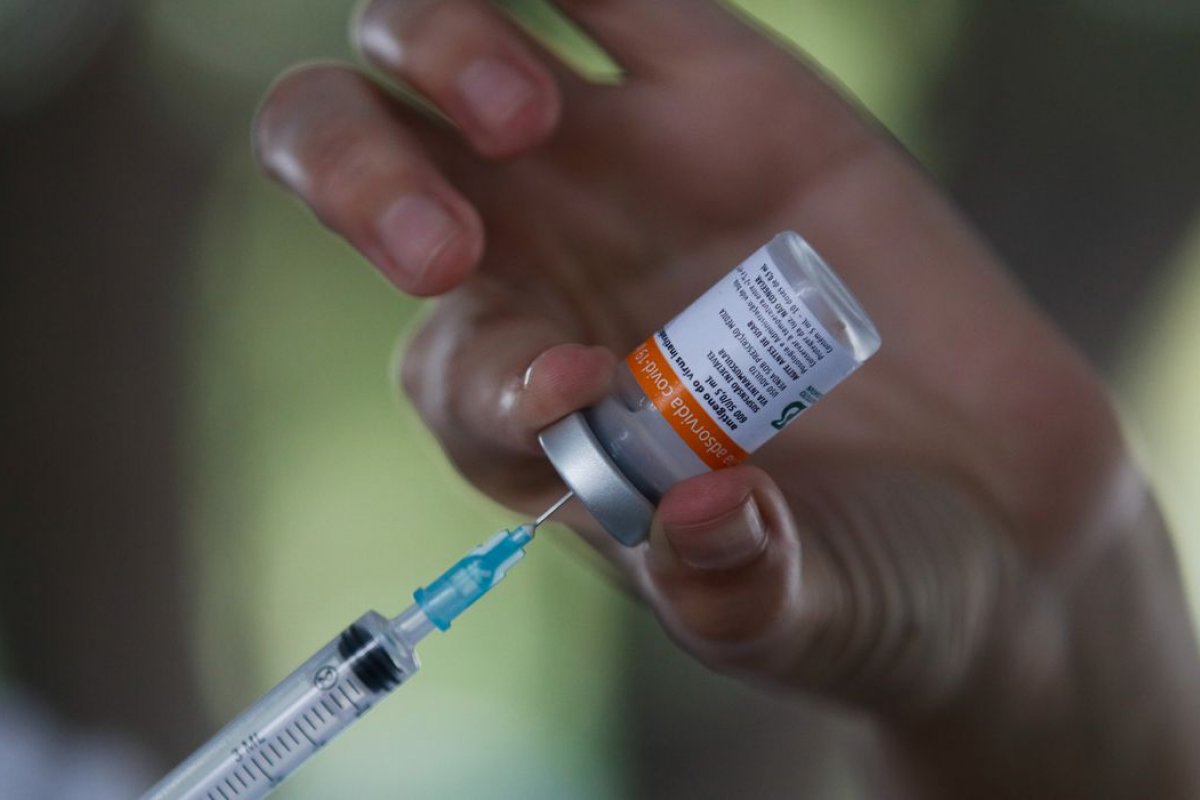 OMS destaca necessidade de novas vacinas monovalentes contra a Covid-19