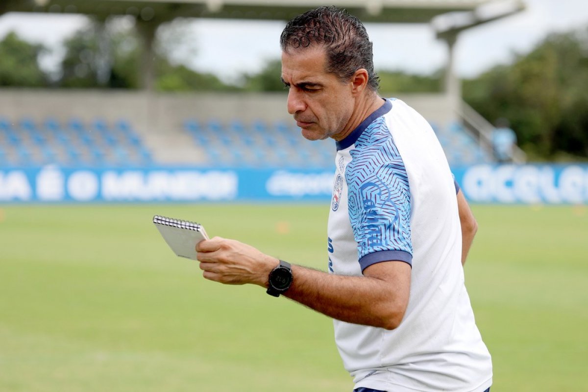 Em confronto direto contra Z-4, Bahia visita Cuiabá