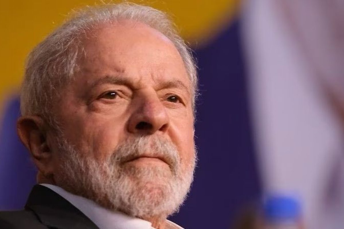 Lula negocia entrada formal do Centrão em seu governo e busca agendas positivas para melhorar a sua aprovação