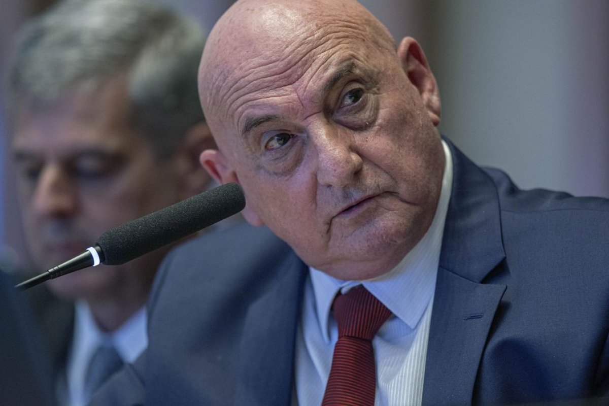 CPI do MST convoca ex-ministro do GSI para prestar depoimento sobre atuação da Abin