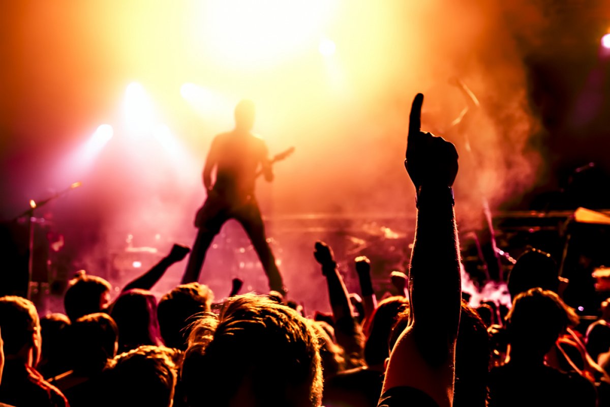 Dia Mundial do Rock: confira lista de filmes e séries que homenageiam o gênero musical