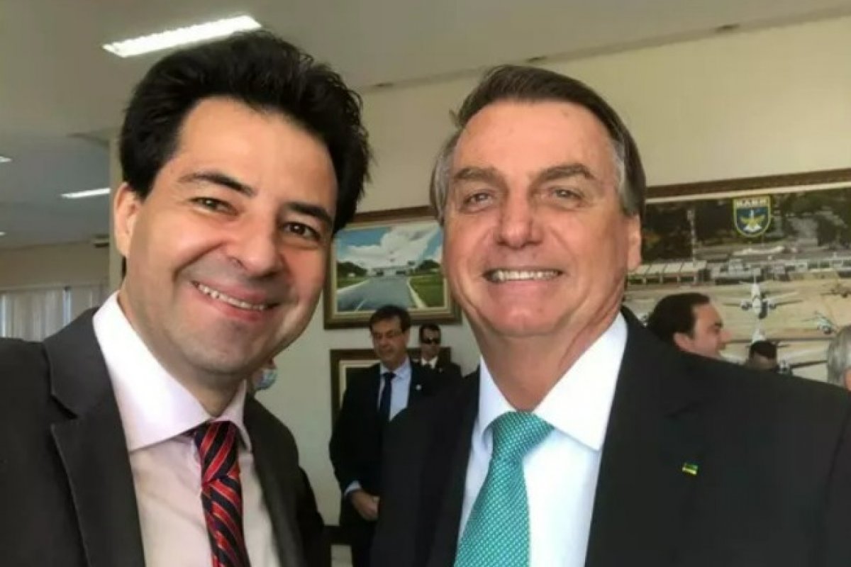Ex-ministro de Minas e Energia afirma que Petrobras seria privatizada caso Bolsonaro ganhasse eleições em 2022