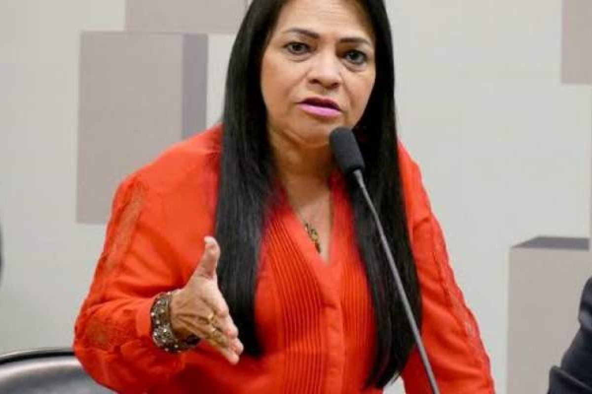 Moema Gramacho comenta possibilidade de saída do PP da base aliada em Lauro de Freitas