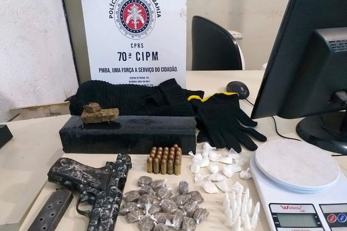 Ilhéus: armas e drogas são apreendidas em esconderijo