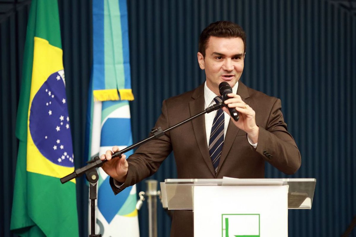 Nomeação de Celso Sabino para o Turismo é publicada no Diário Oficial 