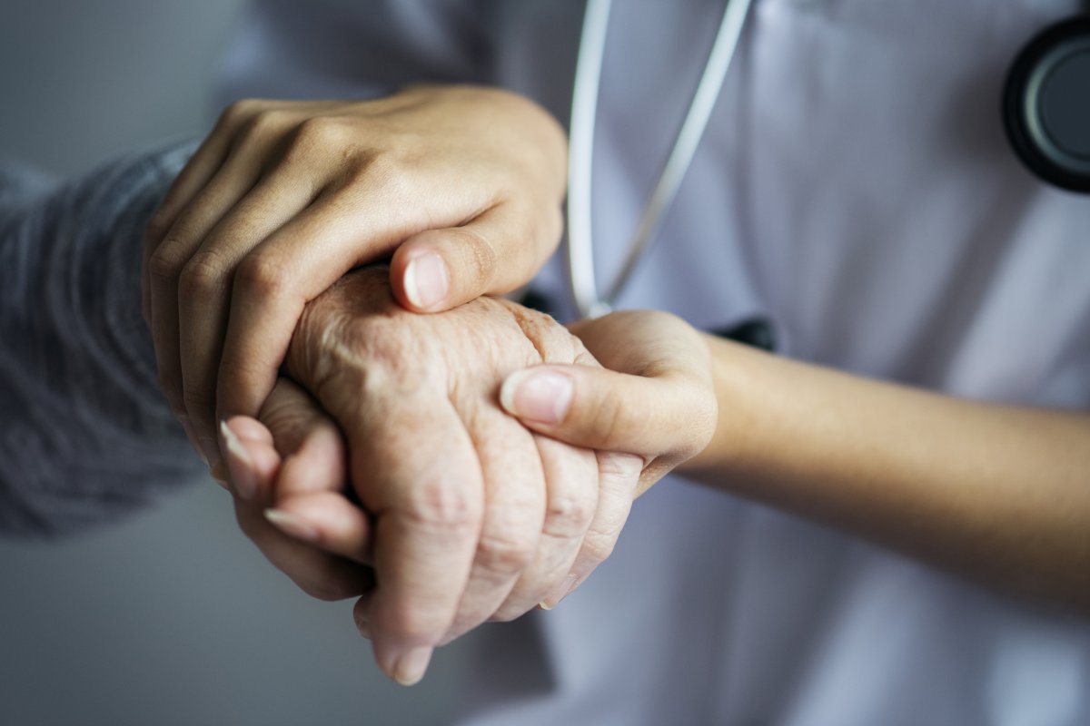 40% dos casos não hereditários de Alzheimer podem ser evitados, diz neurocientista