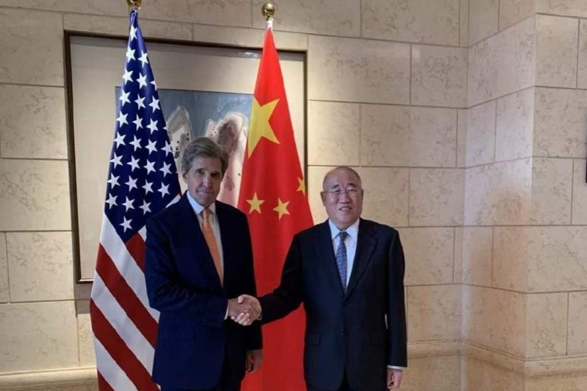 China registra recorde de 52,2°C e John Kerry vai a Pequim 