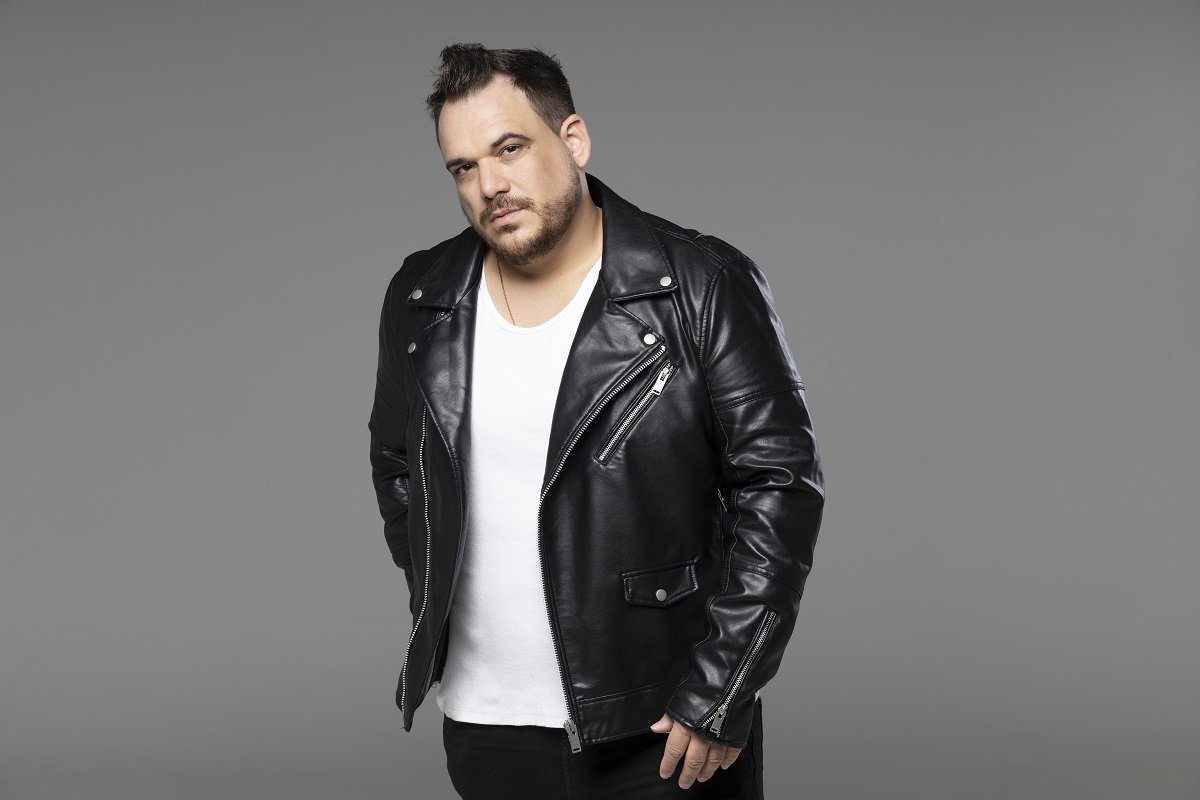 Cantor e compositor Rafa Lemos se prepara para lançar CD e nova fase da carreira!