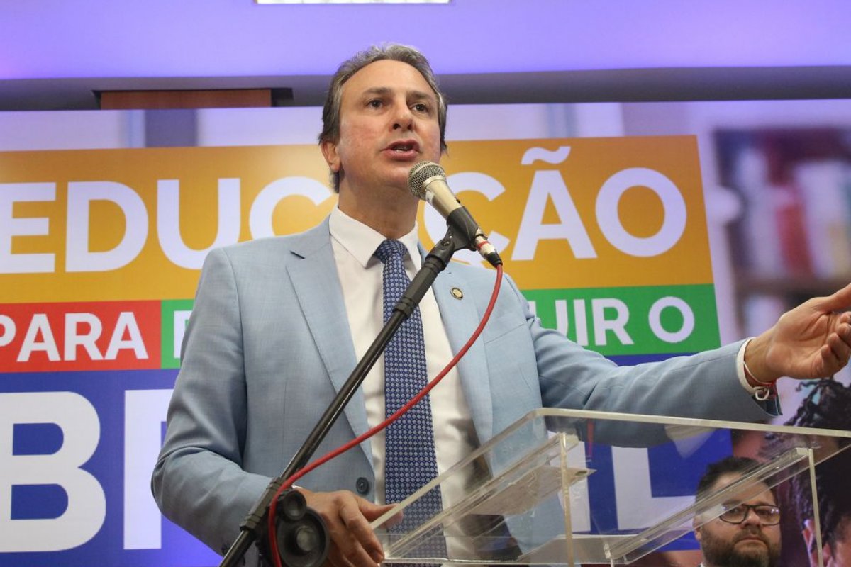 Ministro da Educação diz que o fim das escolas cívico-militares se deu por questões pedagógicas e não políticas
