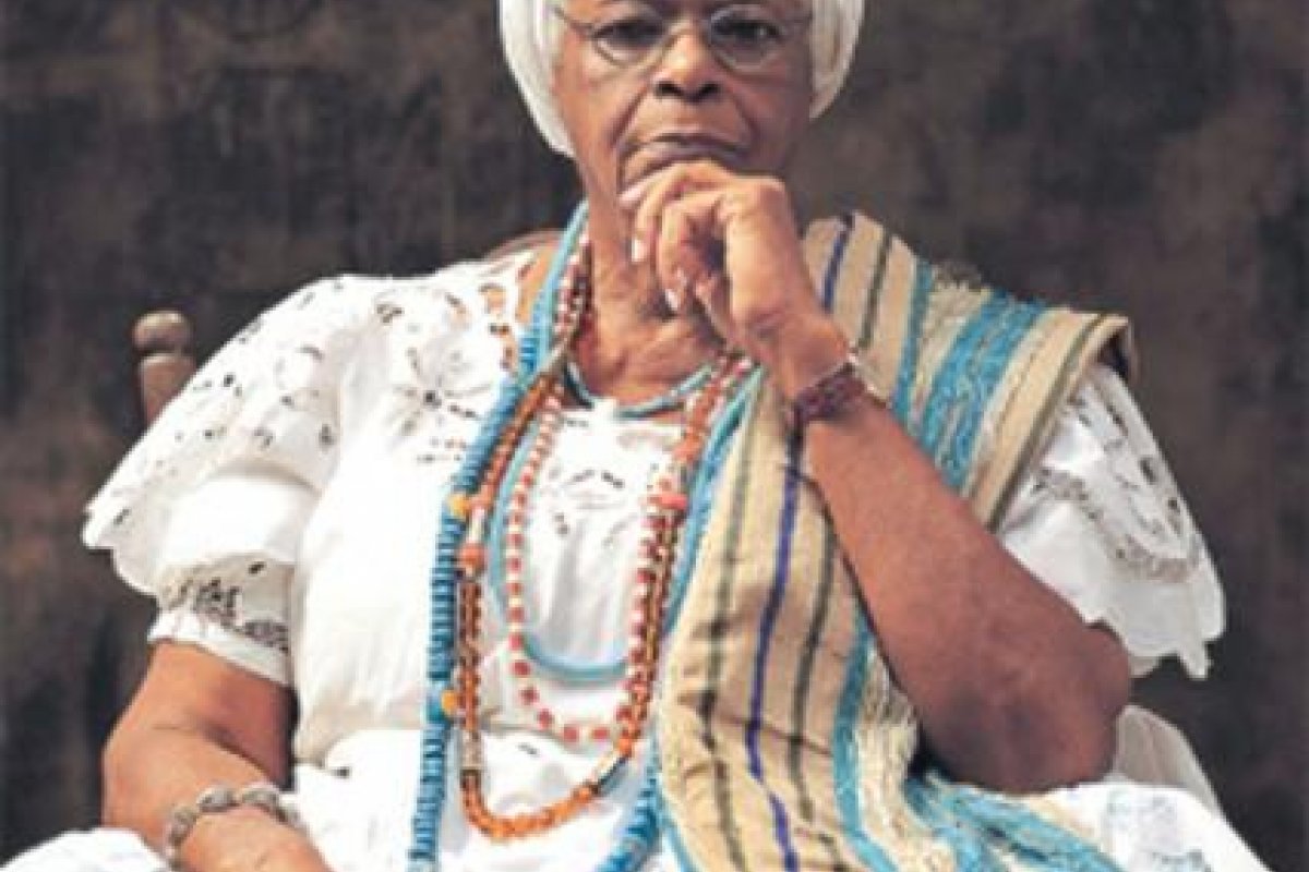 Flipelô homenageia Mãe Stella de Oxóssi no Centro Histórico de Salvador 