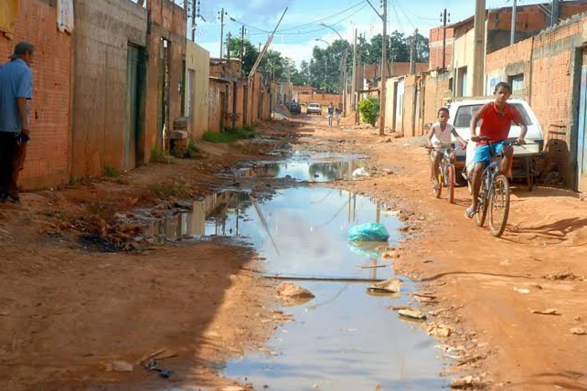 Saneamento básico: quase 3 milhões de baianos não têm acesso à água potável