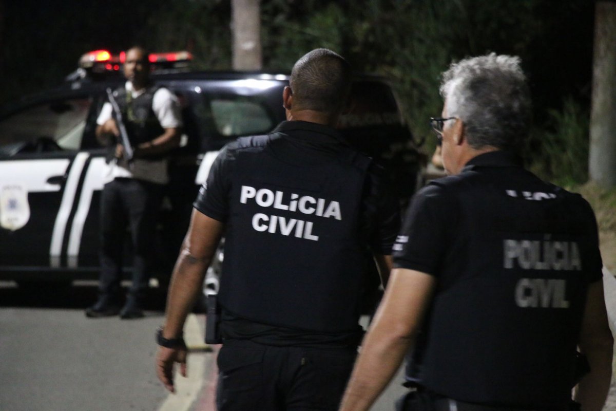 Torcedores de organizada são presos após roubo e agressão a fãs de outro time, em Salvador 