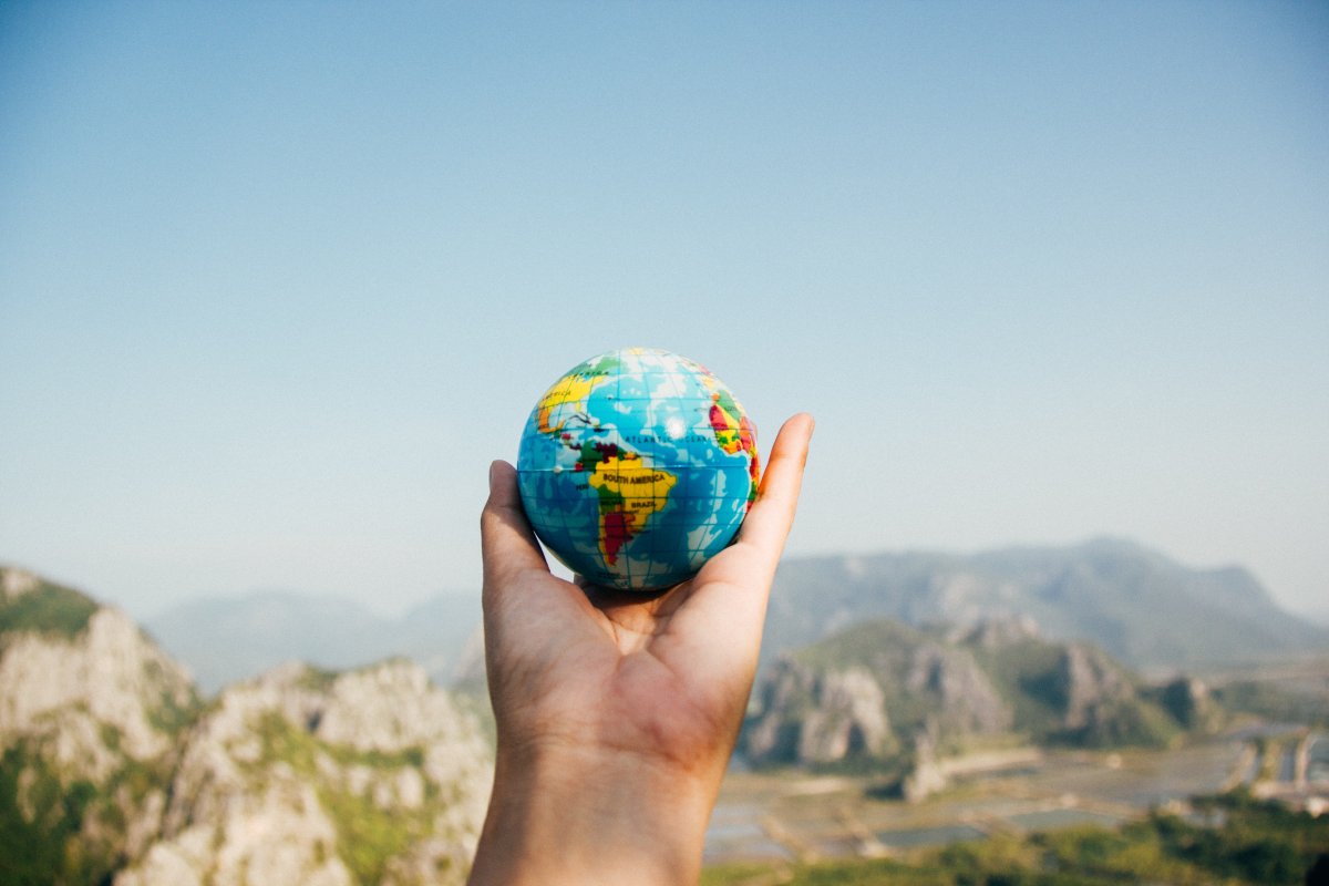 Turismo econômico em alta: 10 países baratos para viajar em 2023