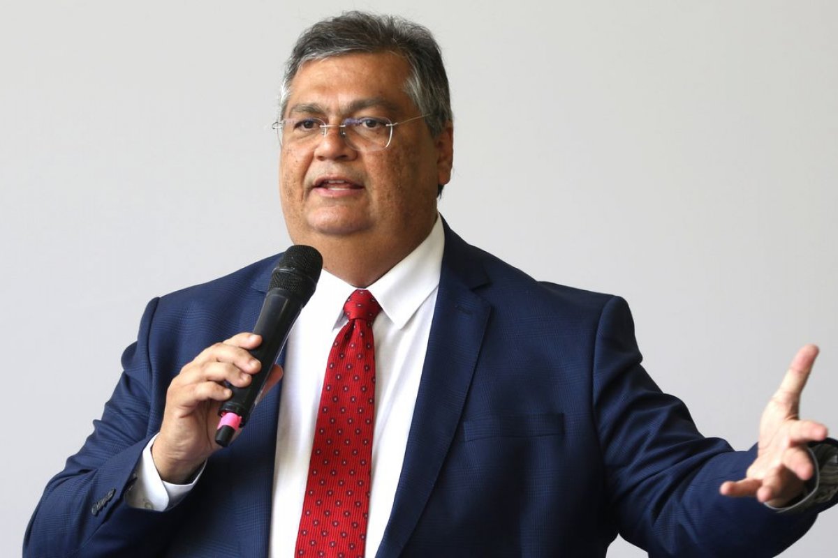 Flávio Dino encaminha caso de acordos supostamente ilegais feitos por procuradores à PF
