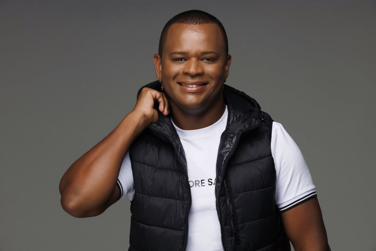 Cantor Nenho será atração em Firmino Alves esse final de semana! 