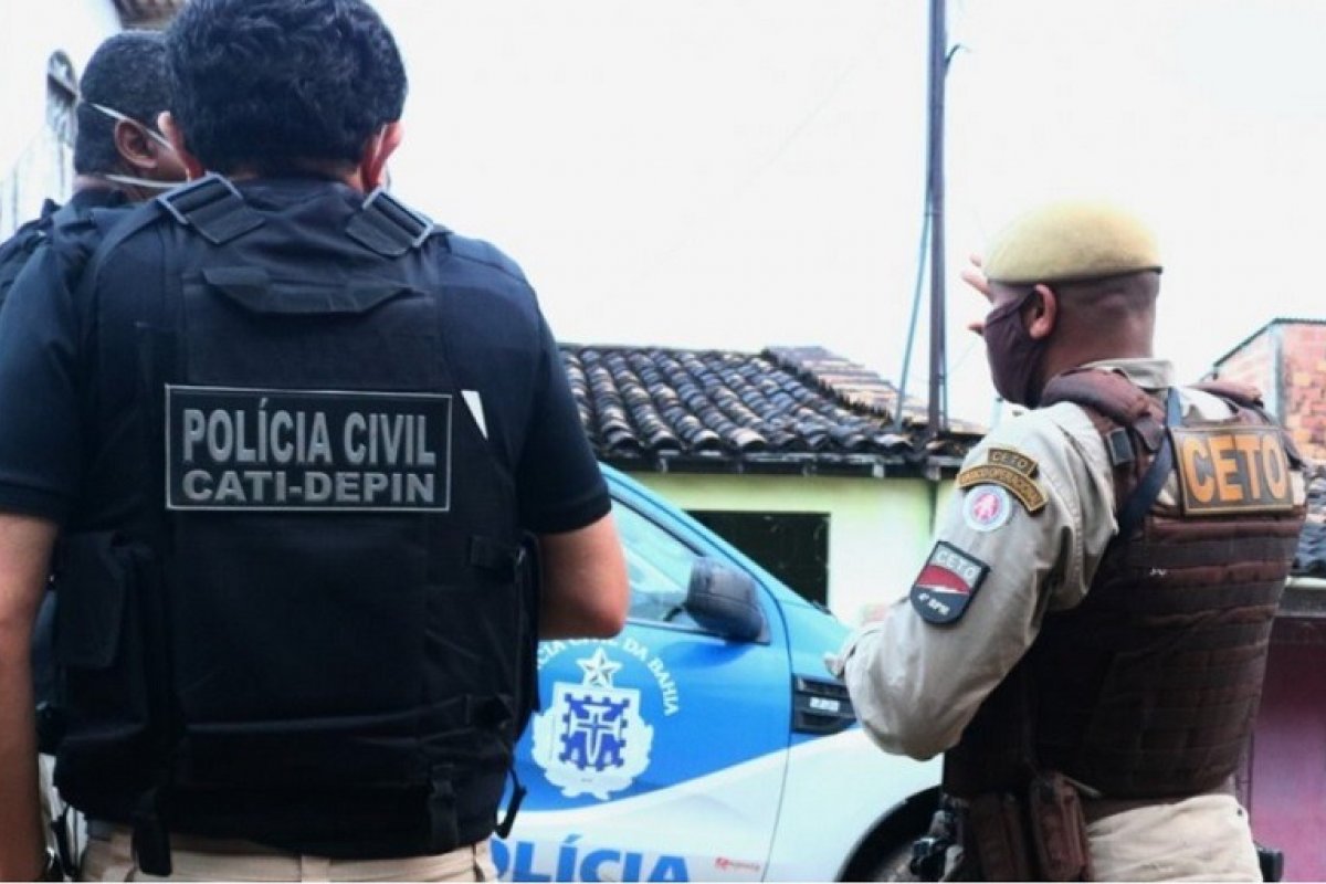 Dupla envolvida com homicídio e tráfico é presa em Porto Seguro