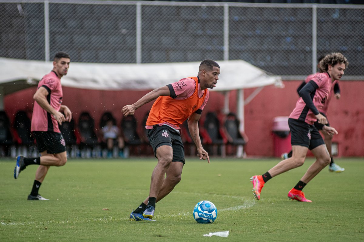 Vitória busca ganhar da Ponte Preta para manter sequência positiva na Série B