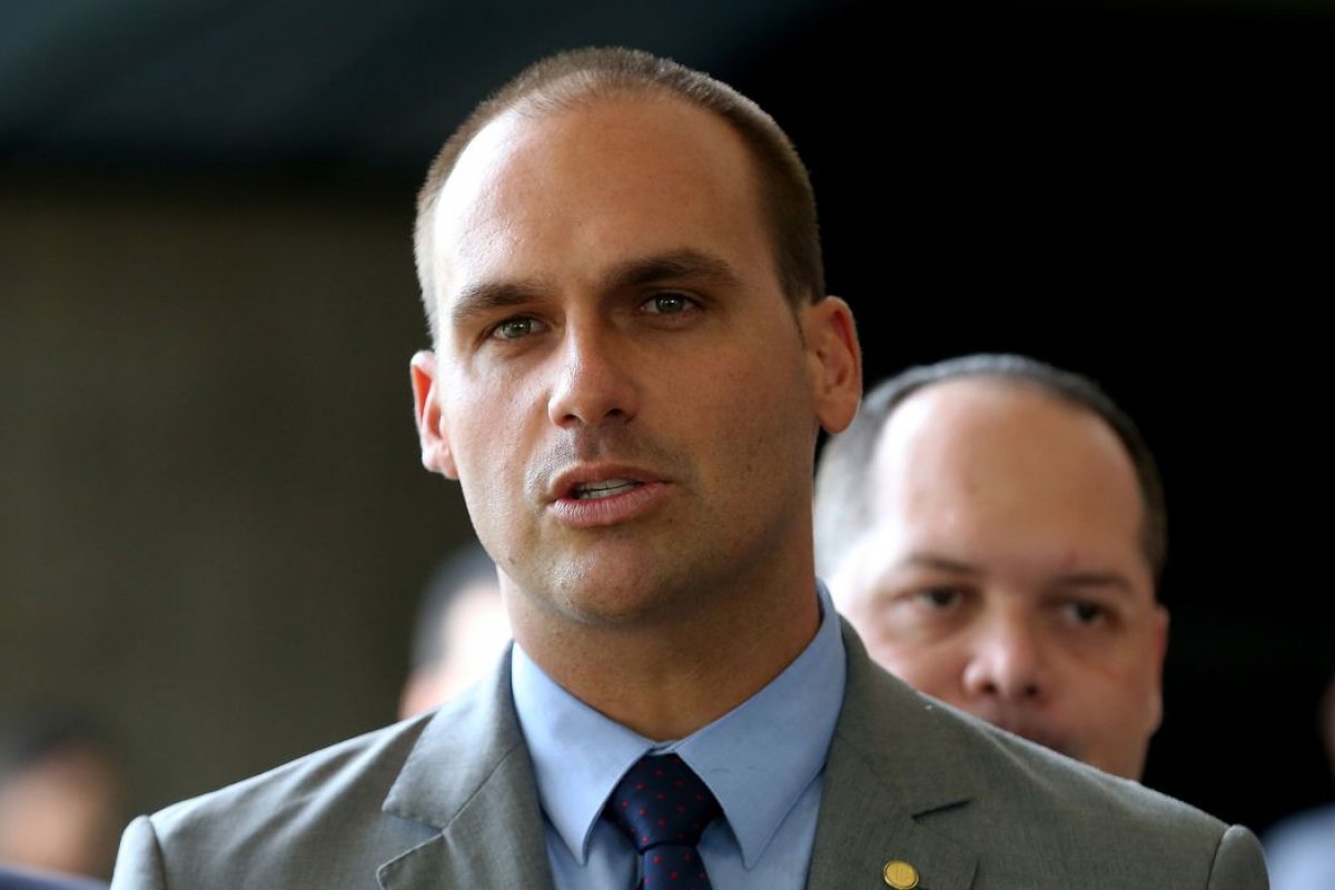 Eduardo Bolsonaro tem despesa custeada pelo PL mesmo sem ocupar cargo na direção do partido