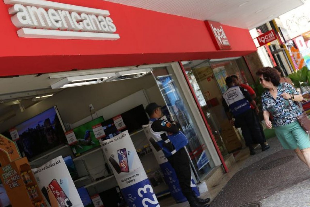 Auditores independentes e ex-diretores da Americanas serão ouvidos em CPI nesta terça-feira (01)