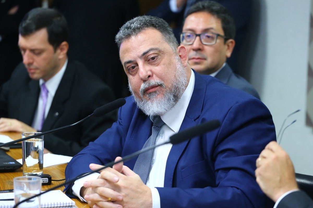 Atos do 8 de janeiro, tentativa de atentado a bomba e bloqueios em estradas 'não são fatos isolados', diz ex-diretor da Abin