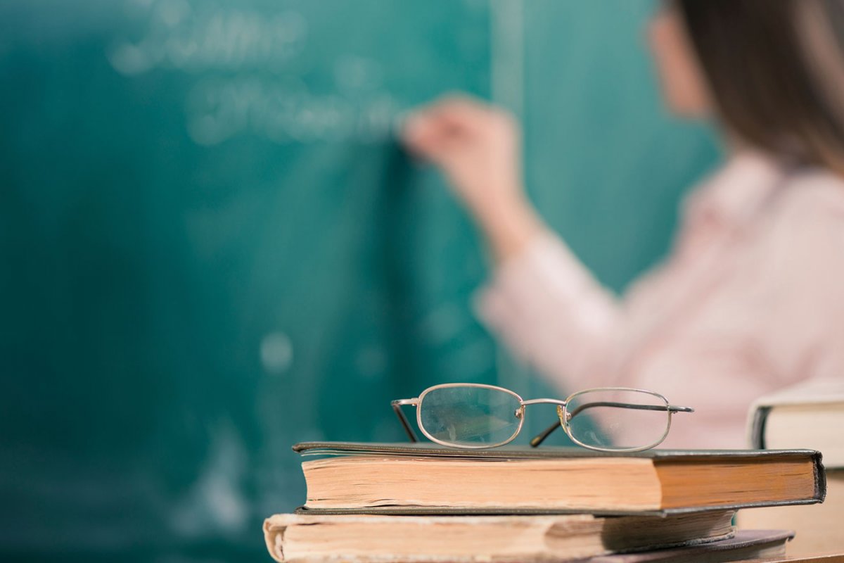 Prefeitura de Salvador lança edital para contratação de professores de inglês