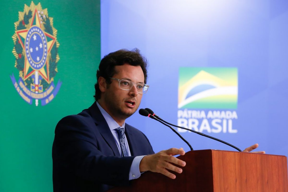 ‘Diálogo com Cid se referia à entrega voluntária de joias ao TCU’, explica Wajngarten