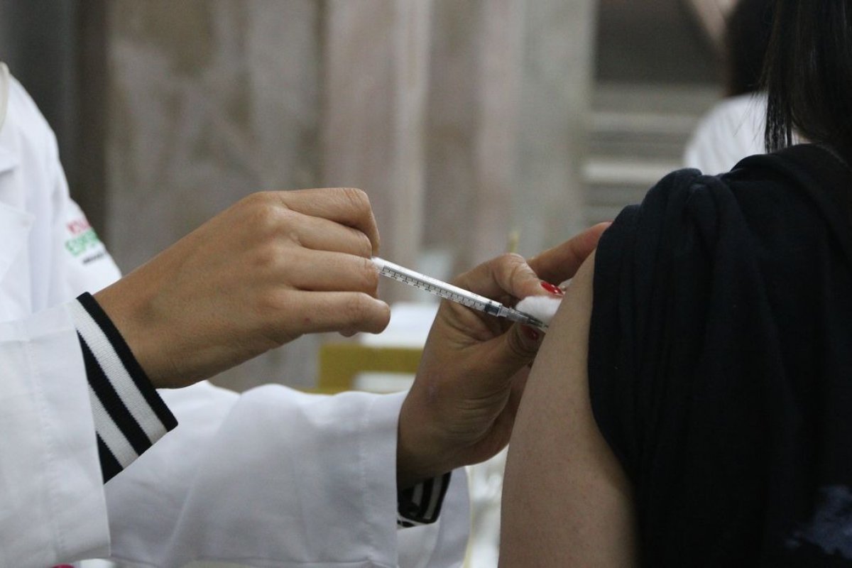 Covid-19: casos aumentam 80% no mundo, aponta OMS