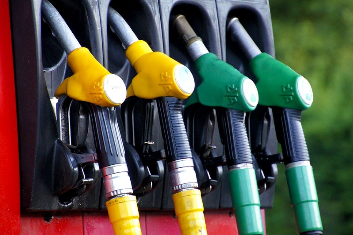 Presidente da Petrobras diz que política de preços é eficiente e que ajustes nos preços da gasolina e diesel "são justos"